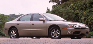 2002 Oldsmobile Aurora.jpg