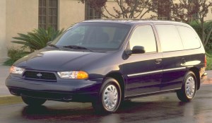 1998 Ford Windstar.jpg