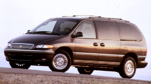 1997 Chrysler Town & Country LXi.jpg