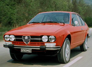 1976 Alfa Romeo Alfetta GTV 2000.jpg