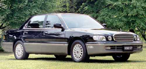 1999 Hyundai Dynasty.jpg