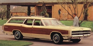 1969 Ford LTD Country Squire.jpg